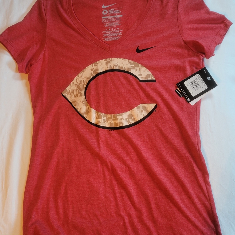 Cincinnati Reds Nike T-shirt size M